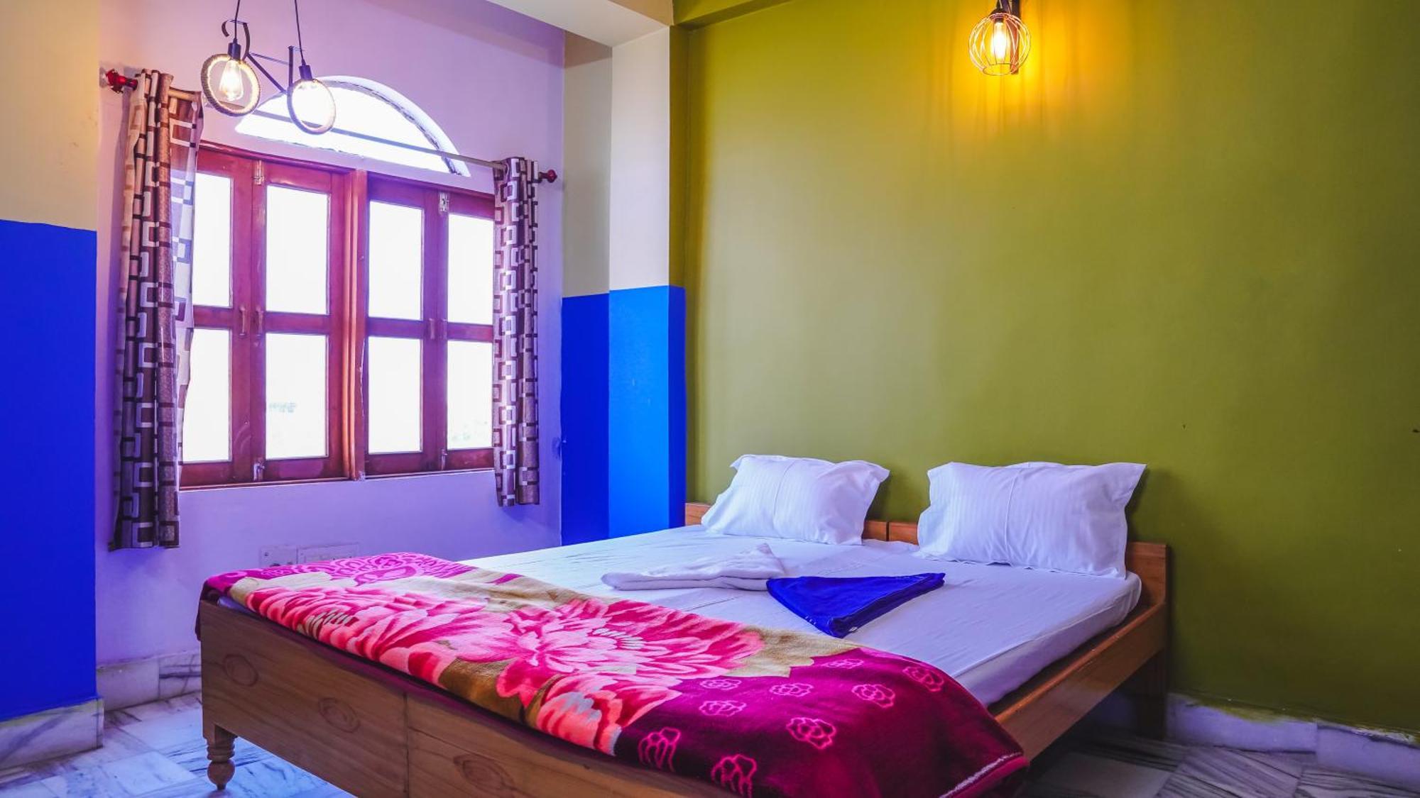 Safar Hostel Pushkar Bagian luar foto