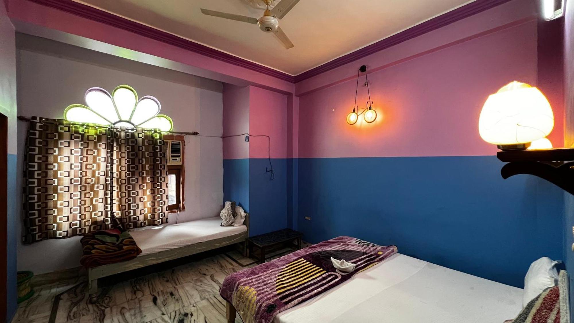 Safar Hostel Pushkar Bagian luar foto