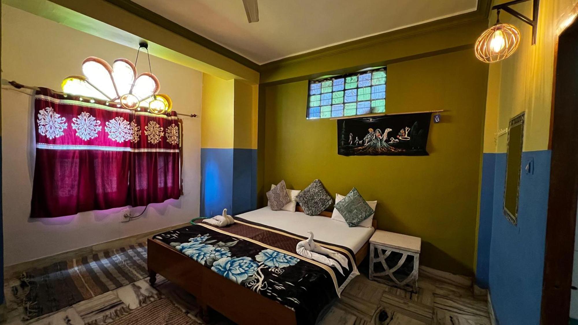 Safar Hostel Pushkar Bagian luar foto