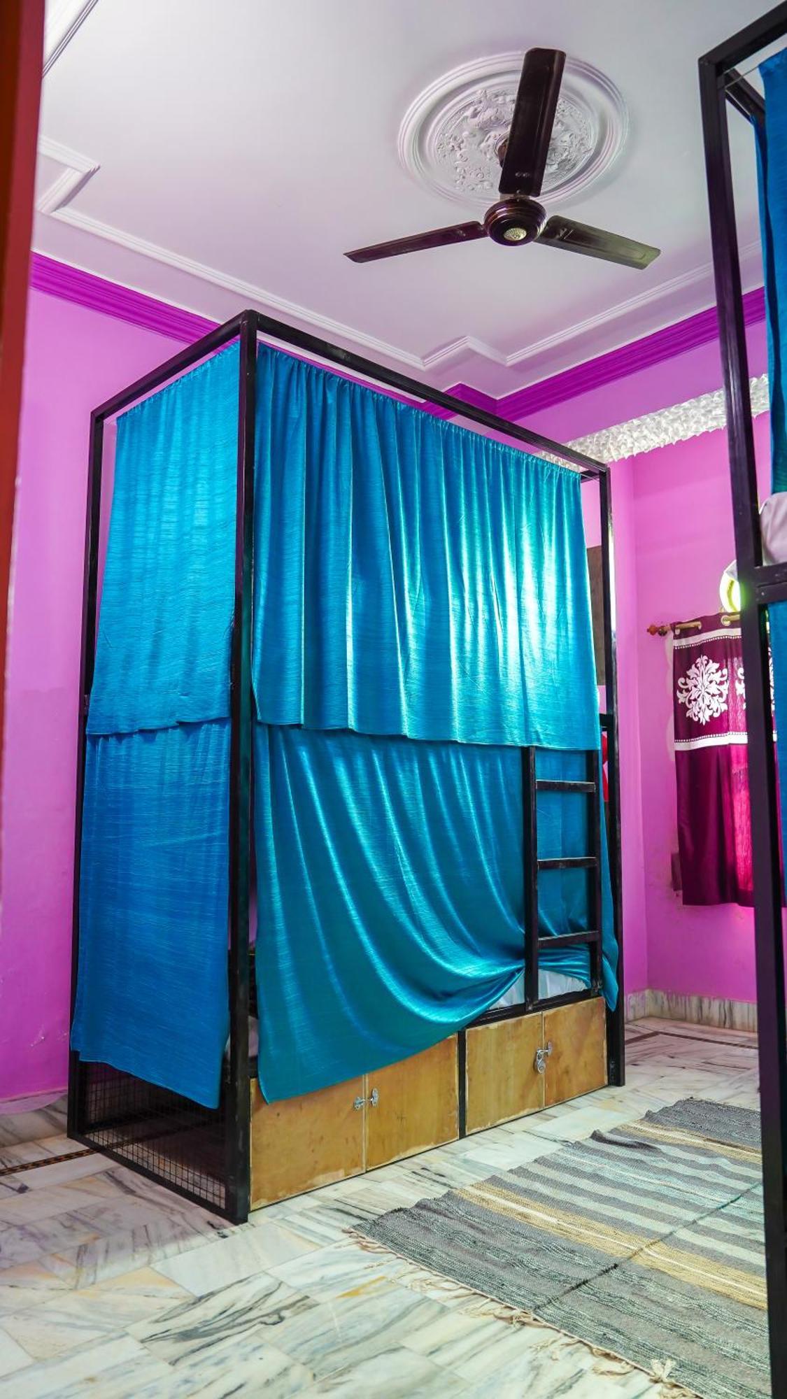Safar Hostel Pushkar Bagian luar foto