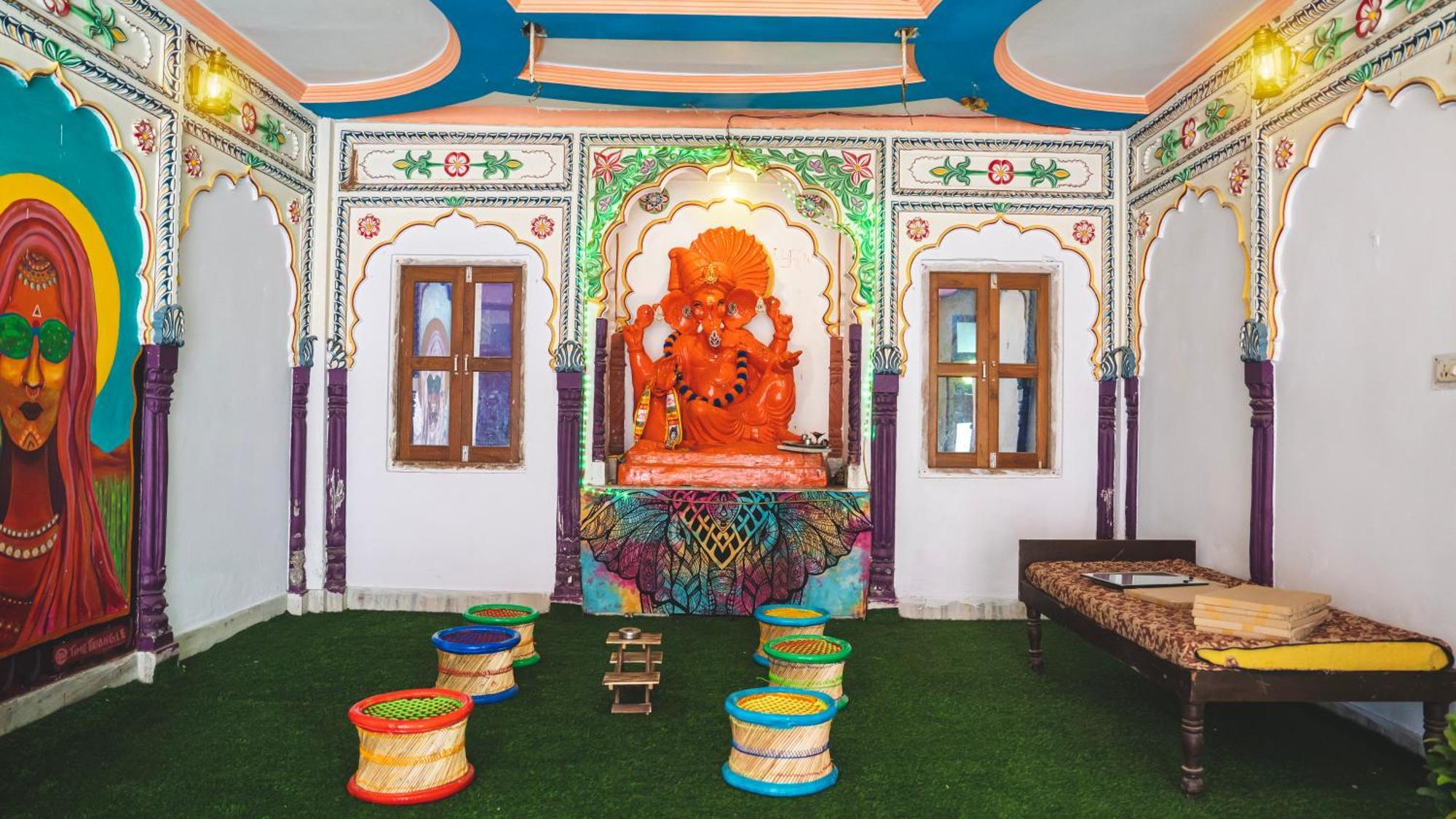 Safar Hostel Pushkar Bagian luar foto
